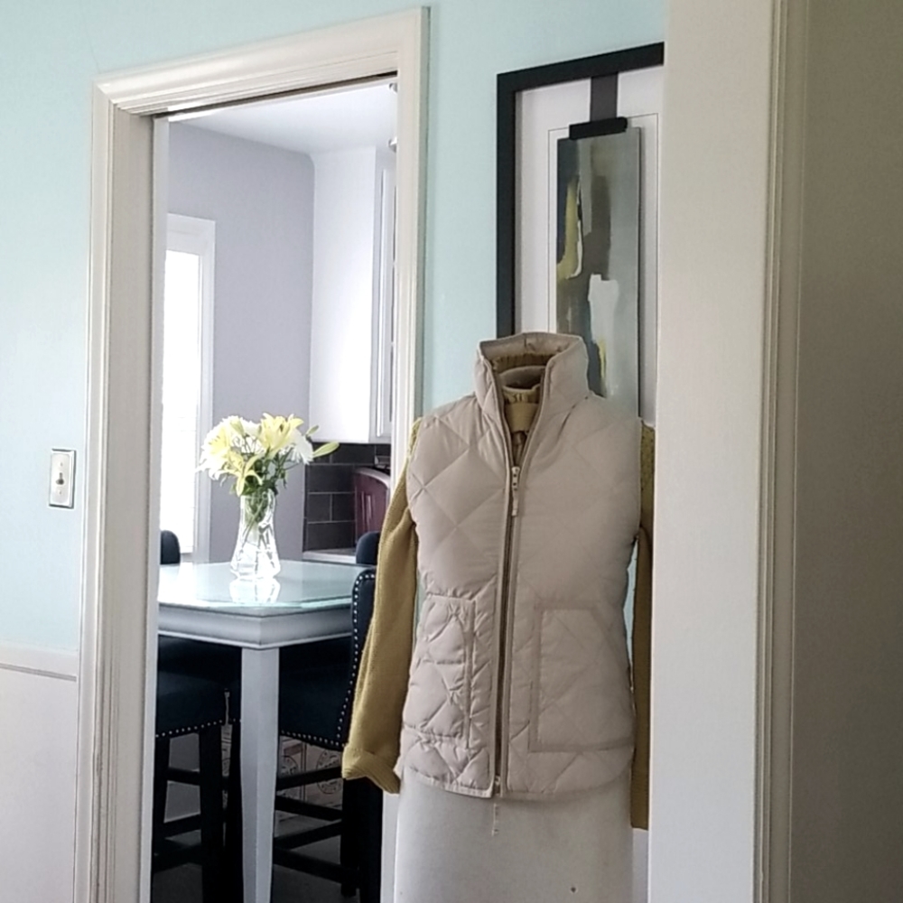 J.CREW QUILTED DOWN BLEND VEST